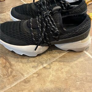 Sorel Black Mesh Athletic Shoes with White Sole